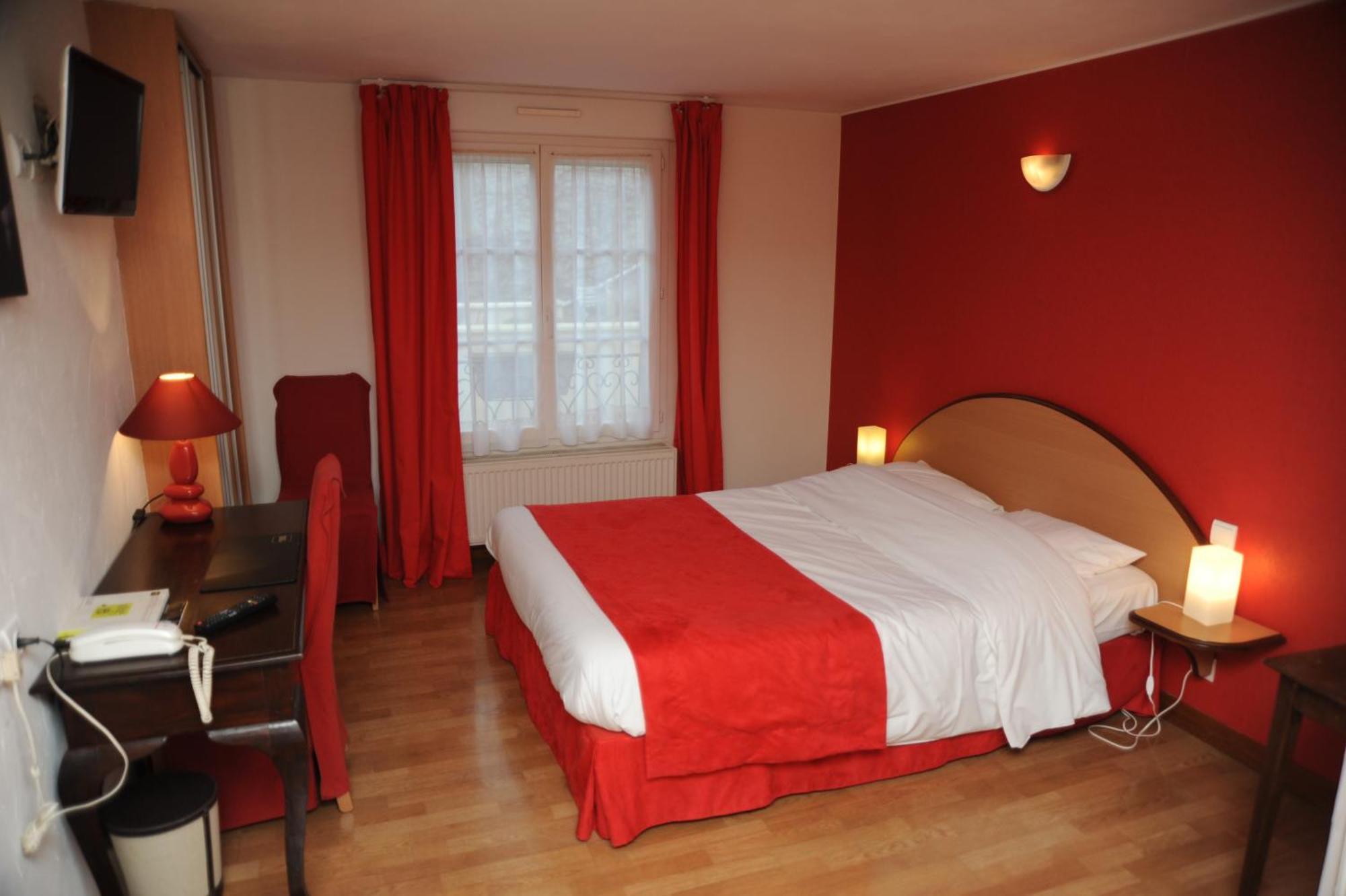 Logis - Hôtel Restaurant l'Ecu de France Malesherbes Extérieur photo